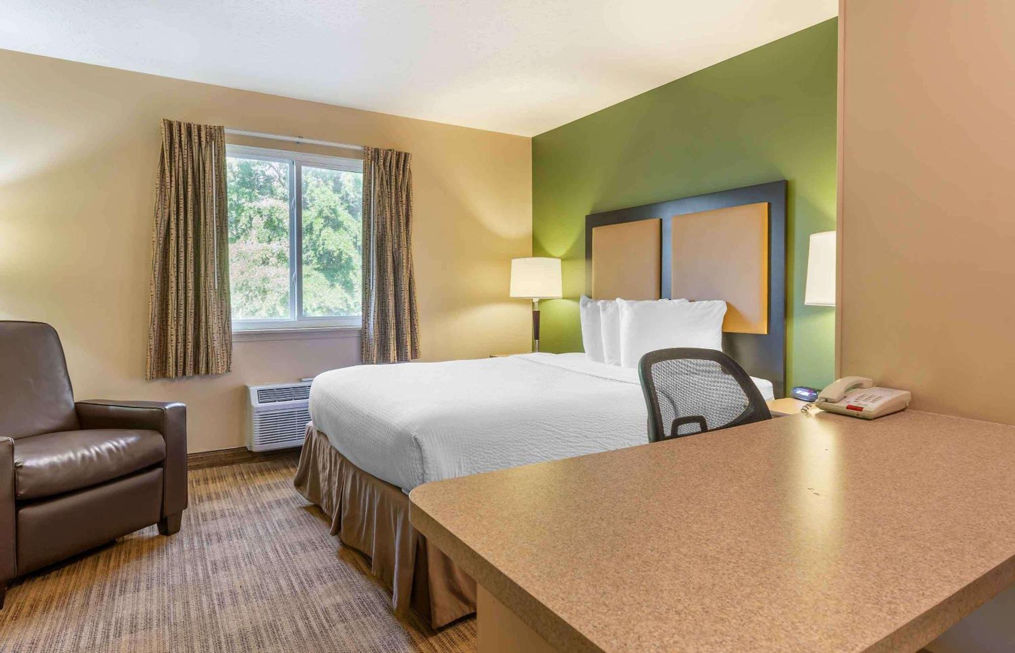 Extended Stay America Suites - Raleigh - Cary - Harrison Ave Exterior foto