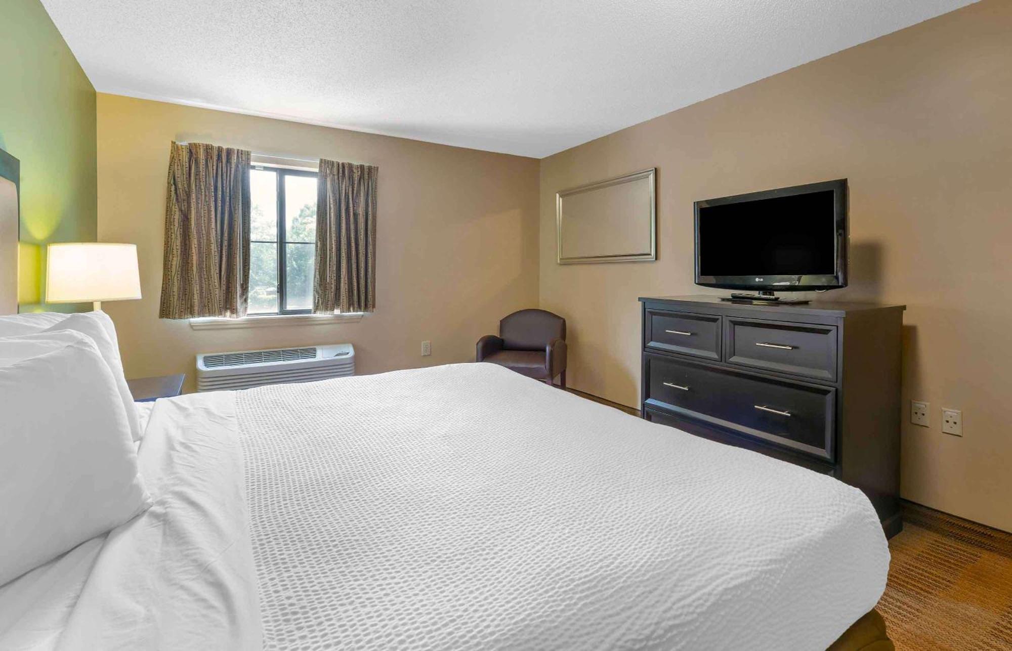 Extended Stay America Suites - Raleigh - Cary - Harrison Ave Exterior foto
