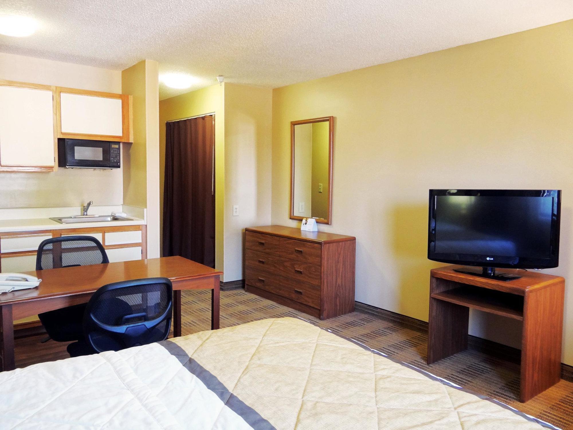 Extended Stay America Suites - Raleigh - Cary - Harrison Ave Exterior foto